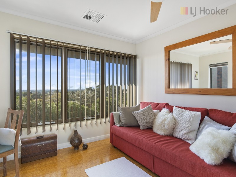 4 Dudley Crescent, Marino SA 5049