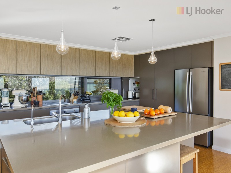 4 Dudley Crescent, Marino SA 5049