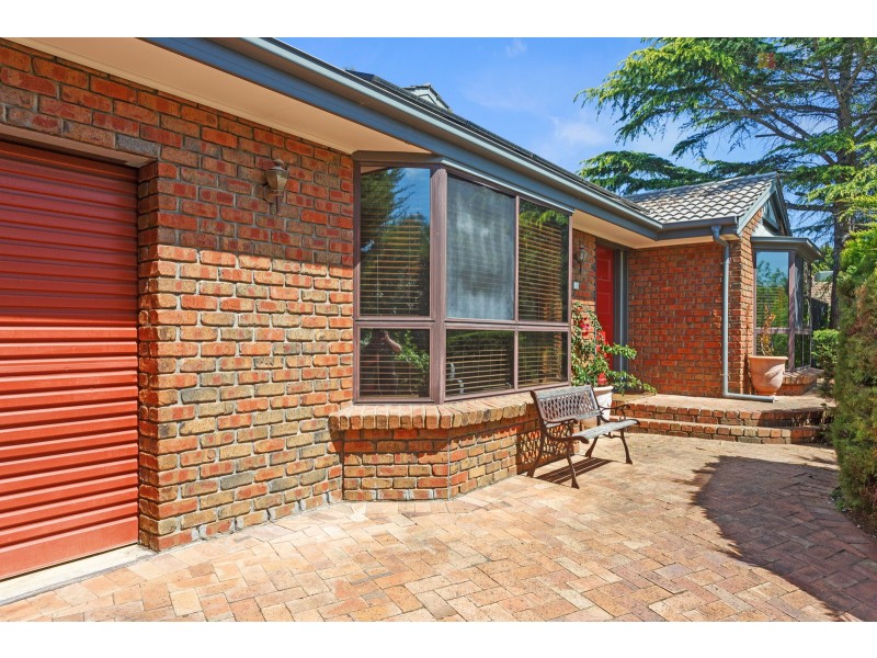 17 Chifley Crescent, Trott Park SA 5158