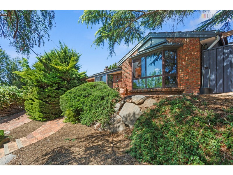 17 Chifley Crescent, Trott Park SA 5158