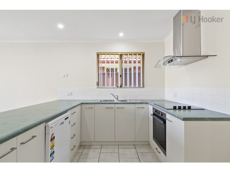 2 Sutton Avenue, Seacombe Gardens SA 5047