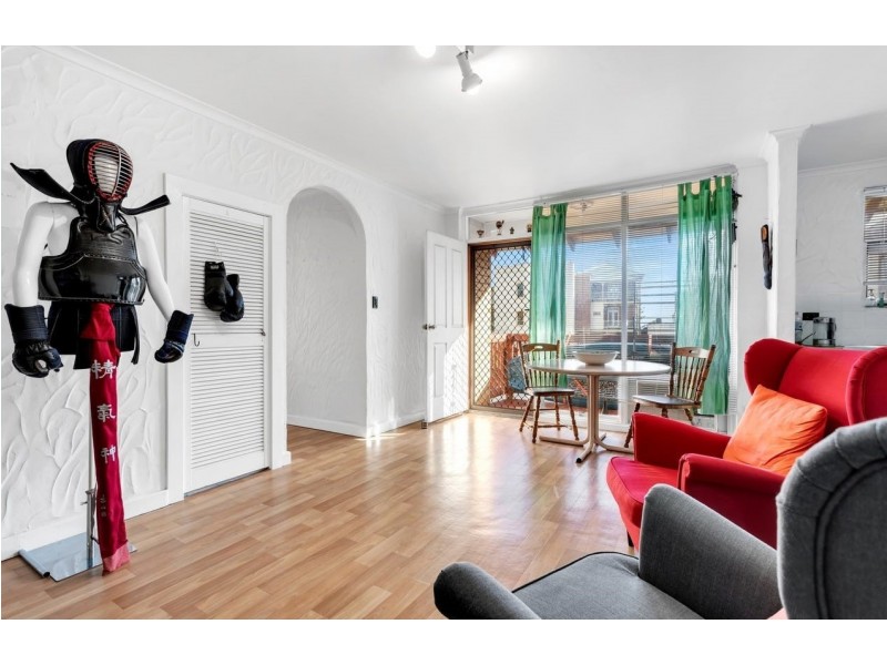 25/3 Broadway, Glenelg South SA 5045