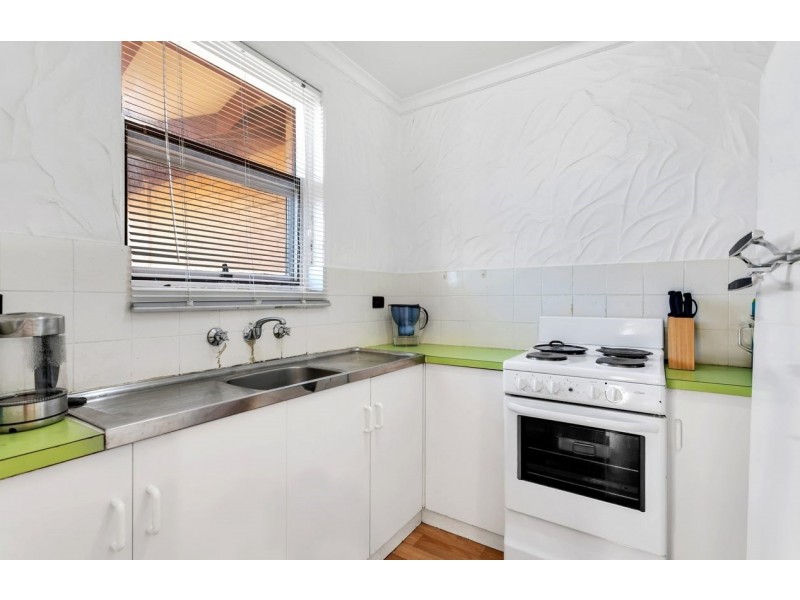 25/3 Broadway, Glenelg South SA 5045