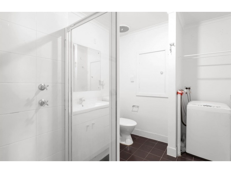 25/3 Broadway, Glenelg South SA 5045