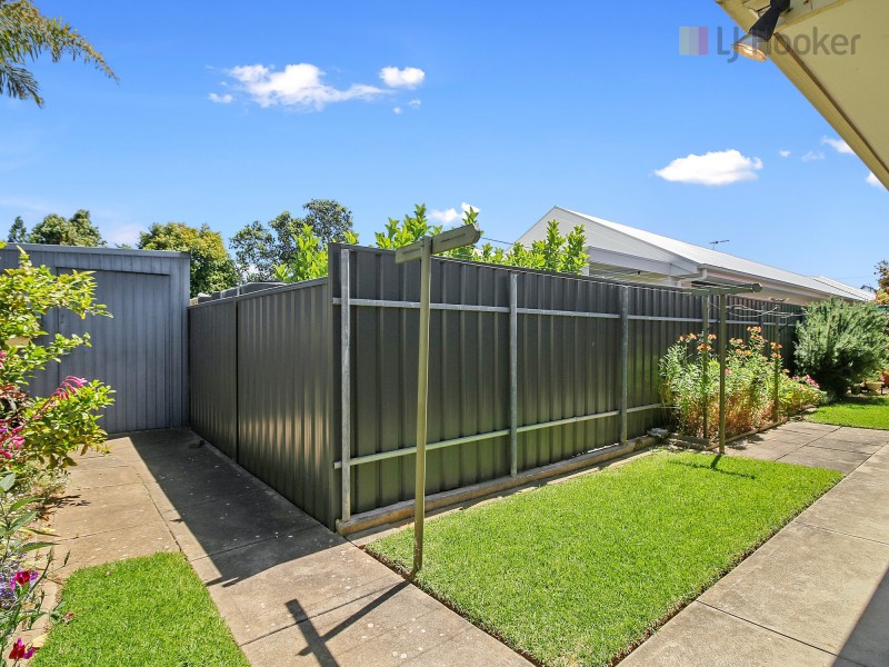 2/2 Cairns Avenue, Warradale SA 5046