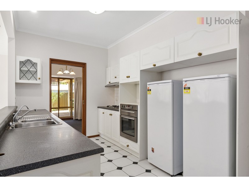 12 Salrak Avenue, Marion SA 5043