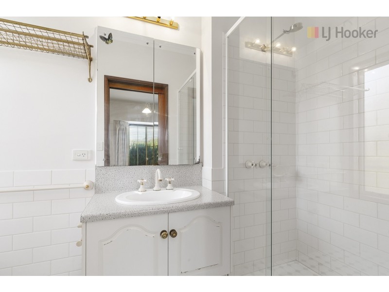 12 Salrak Avenue, Marion SA 5043