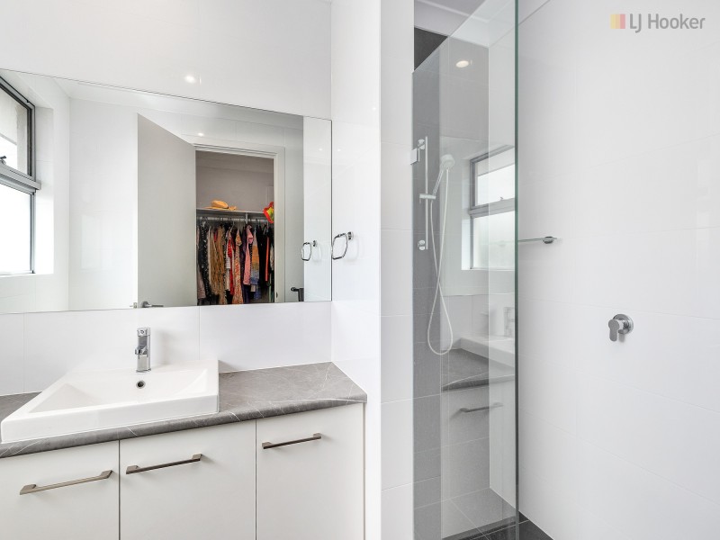 4C Whiteleaf Crescent, Glengowrie SA 5044