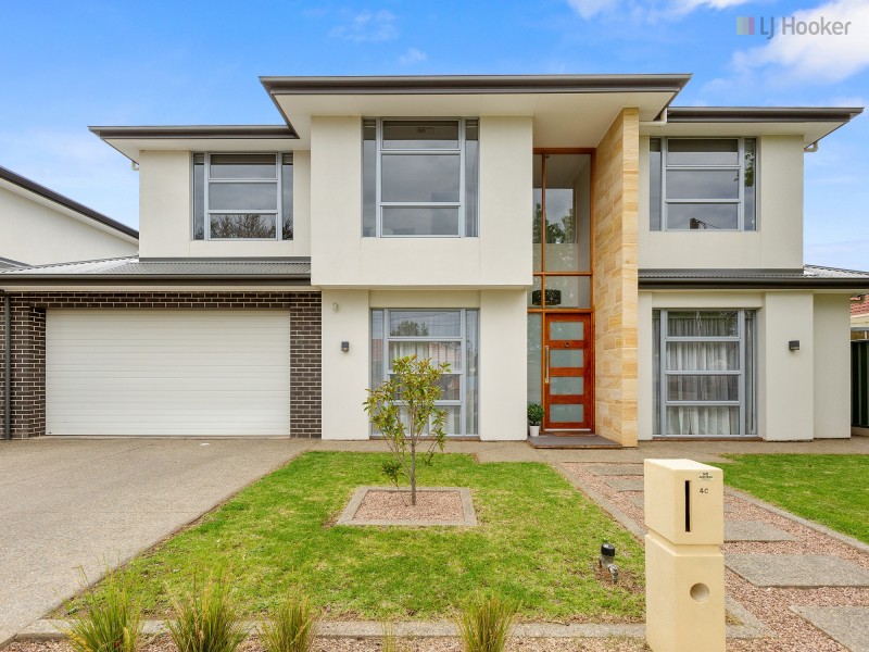 4C Whiteleaf Crescent, Glengowrie SA 5044