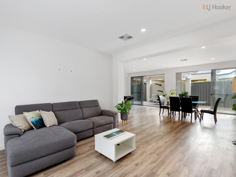 4C Whiteleaf Crescent, Glengowrie SA 5044