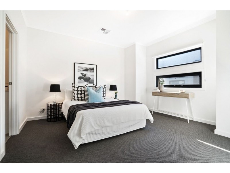 2/319 Military Road, Semaphore Park SA 5019