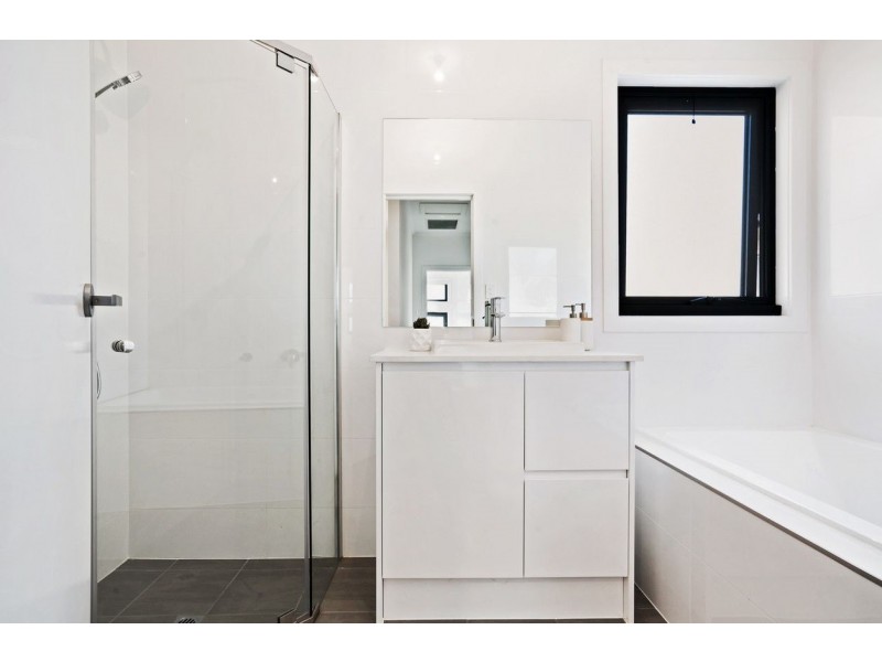 2/319 Military Road, Semaphore Park SA 5019