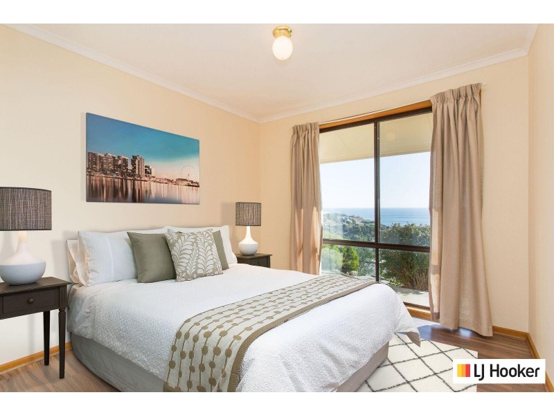 12 Columbia Crescent, Hallett Cove SA 5158