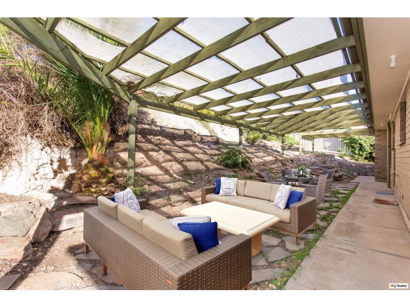 12 Columbia Crescent, Hallett Cove SA 5158