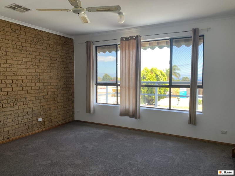 4 Caprice Street, Hallett Cove SA 5158