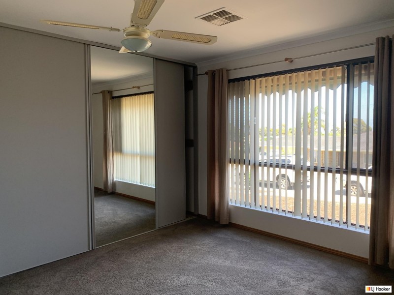 4 Caprice Street, Hallett Cove SA 5158