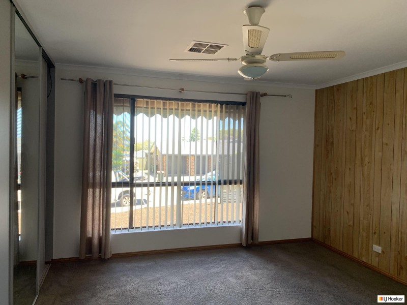 4 Caprice Street, Hallett Cove SA 5158