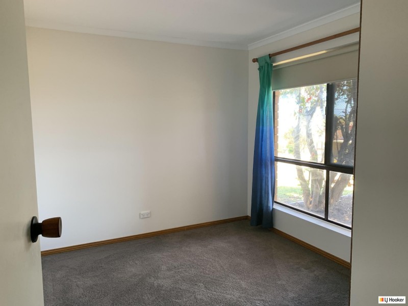 4 Caprice Street, Hallett Cove SA 5158