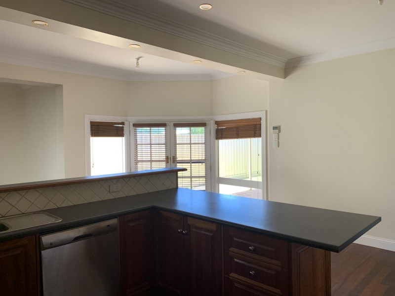 89 Sunshine Avenue, Hove SA 5048