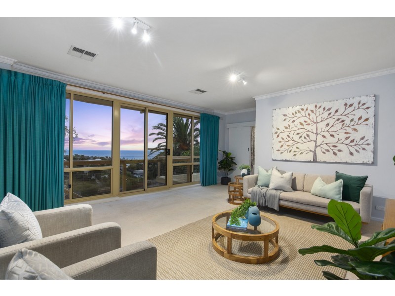 28 Davey Crescent, Seaview Downs SA 5049