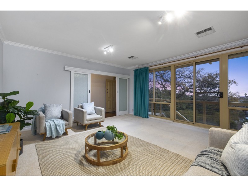 28 Davey Crescent, Seaview Downs SA 5049