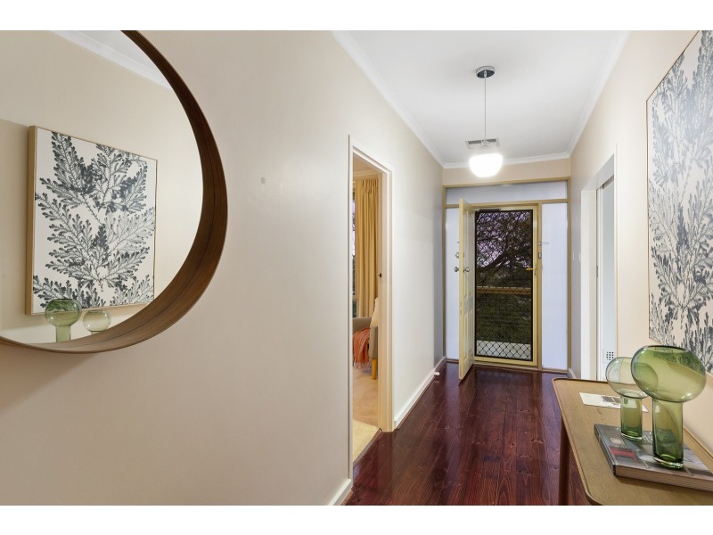 28 Davey Crescent, Seaview Downs SA 5049