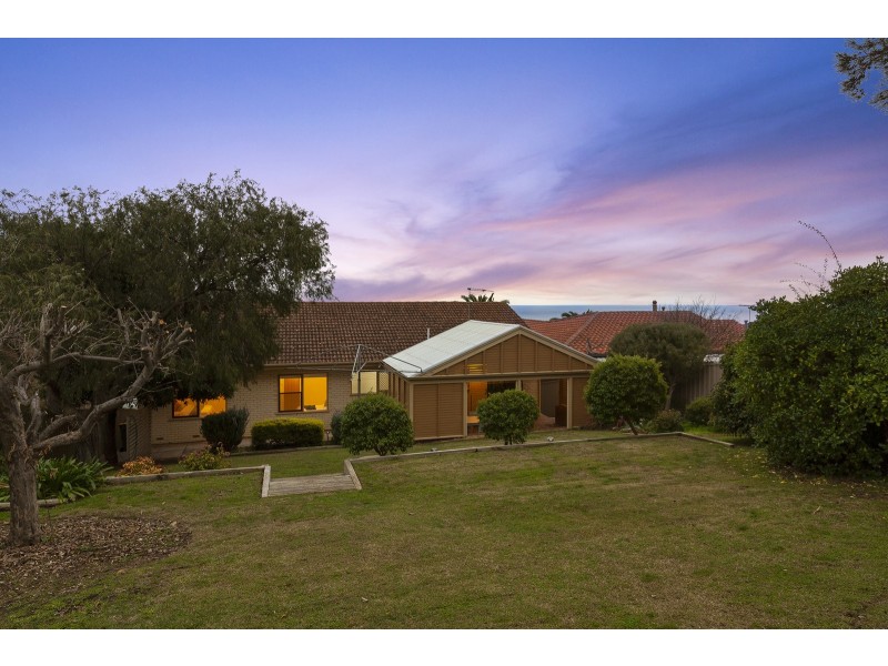 28 Davey Crescent, Seaview Downs SA 5049