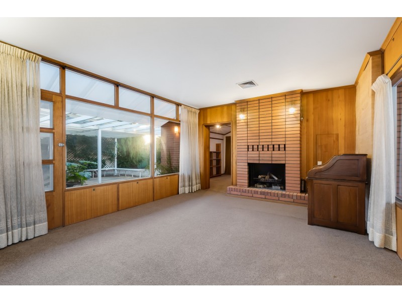 2 Ivanhoe Avenue, Hove SA 5048