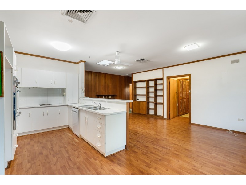 2 Ivanhoe Avenue, Hove SA 5048