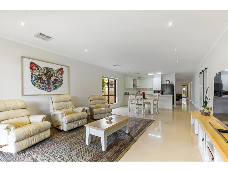 54 Tarranna Avenue, Park Holme SA 5043