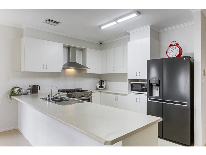 54 Tarranna Avenue, Park Holme SA 5043