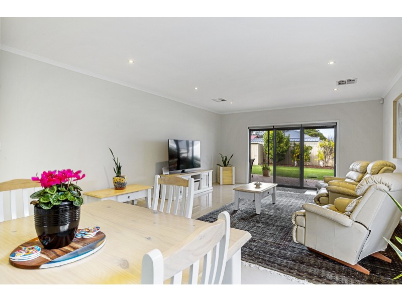 54 Tarranna Avenue, Park Holme SA 5043