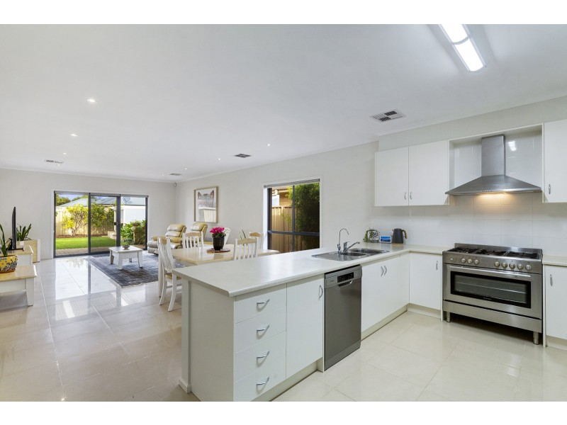 54 Tarranna Avenue, Park Holme SA 5043