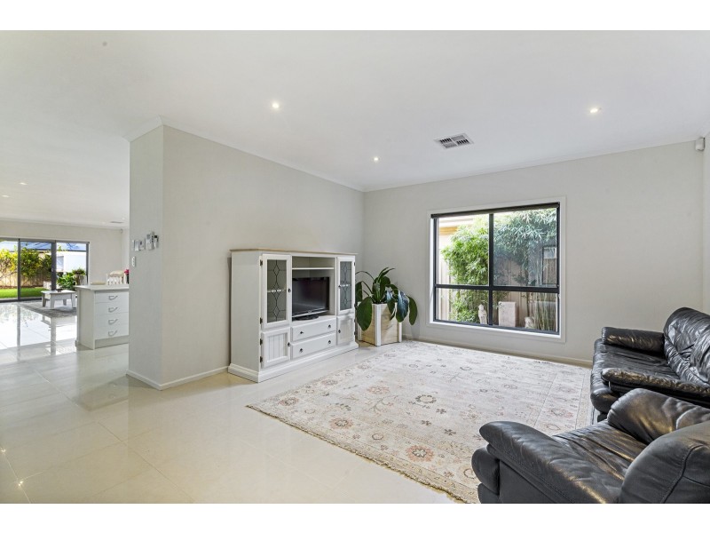 54 Tarranna Avenue, Park Holme SA 5043