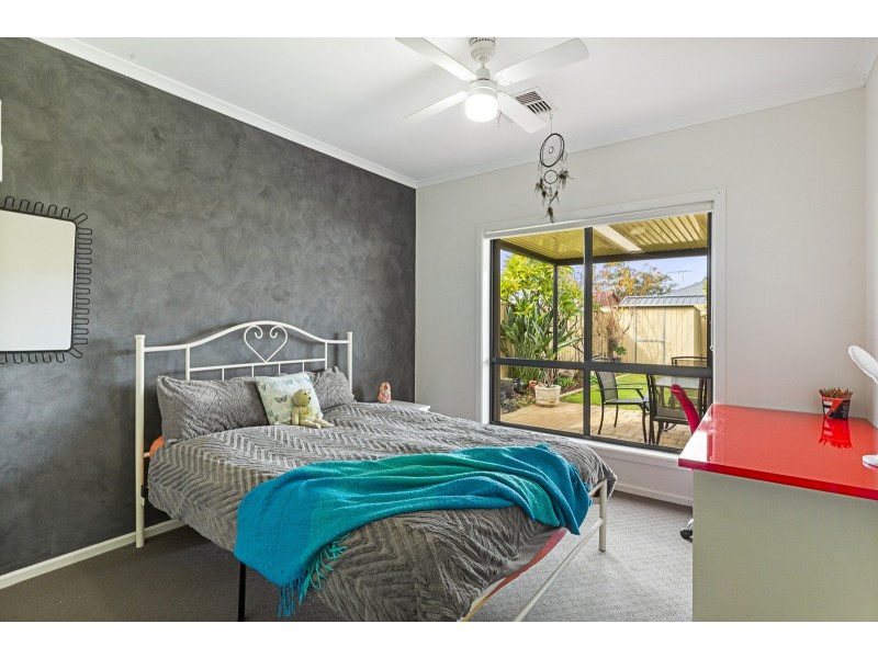 54 Tarranna Avenue, Park Holme SA 5043