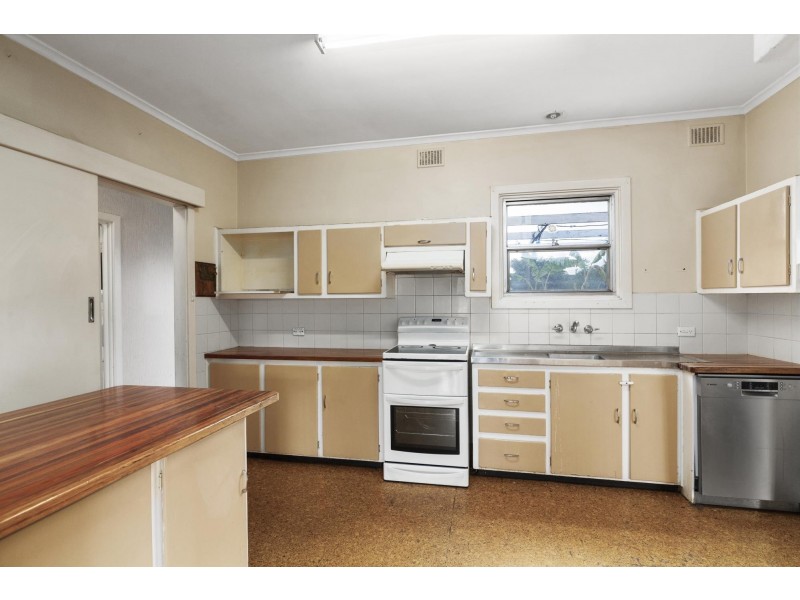 586 Sir Donald Bradman Drive, Lockleys SA 5032