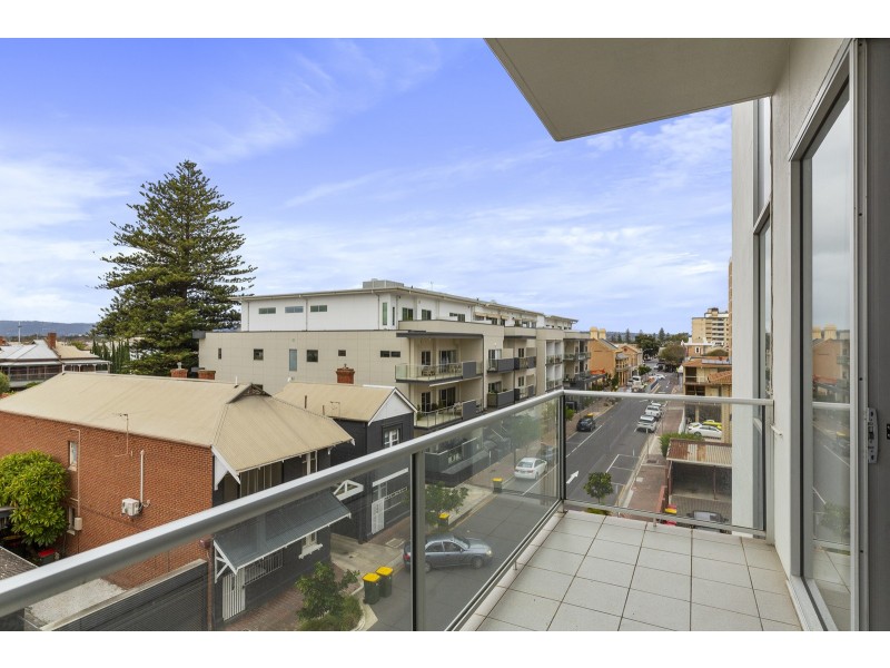 5/16 Colley Terrace, Glenelg SA 5045