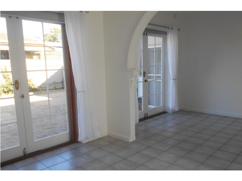 26 English Avenue, Clovelly Park SA 5042