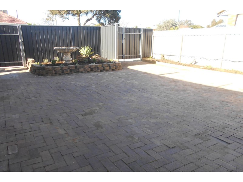 26 English Avenue, Clovelly Park SA 5042