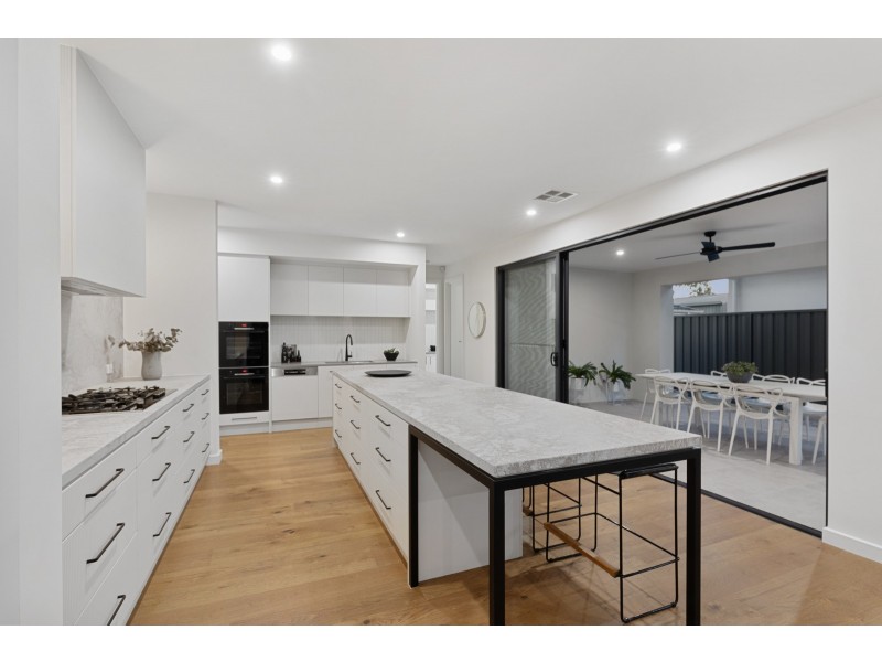 2 St Andrews Crescent, Novar Gardens SA 5040