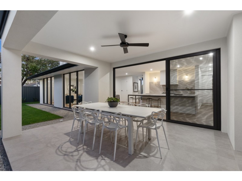 2 St Andrews Crescent, Novar Gardens SA 5040