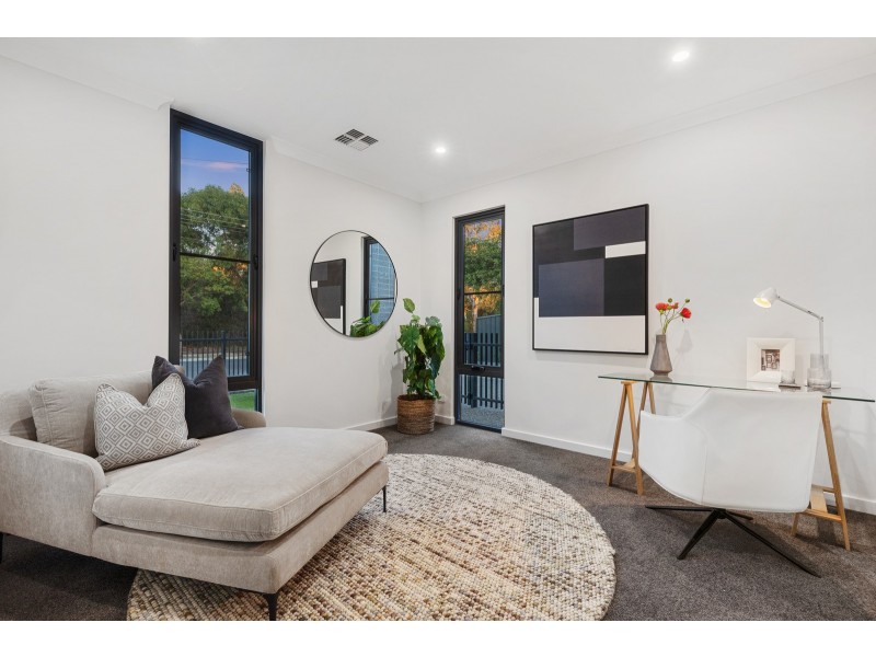 2 St Andrews Crescent, Novar Gardens SA 5040