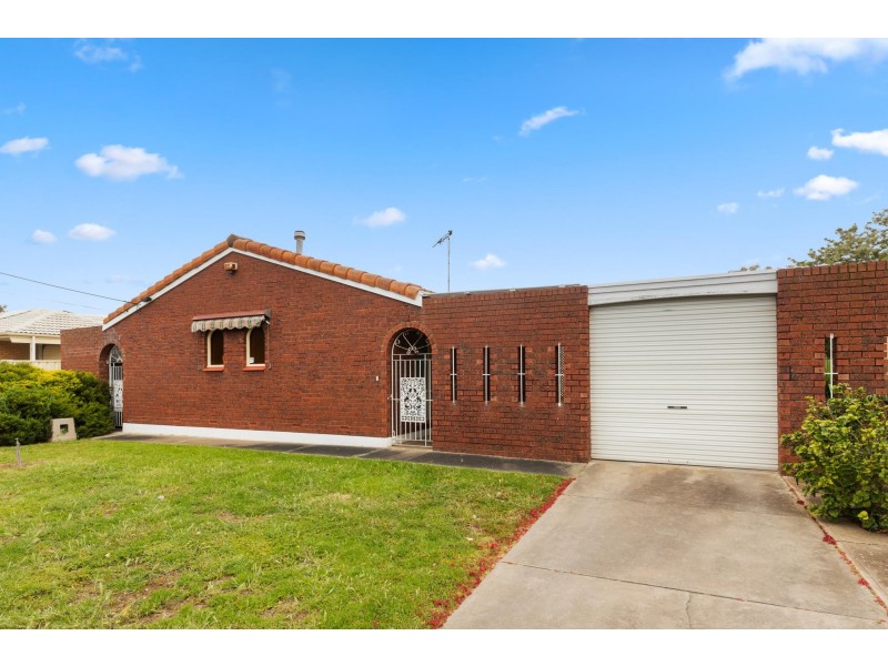 6 Barry Street, Christies Beach SA 5165