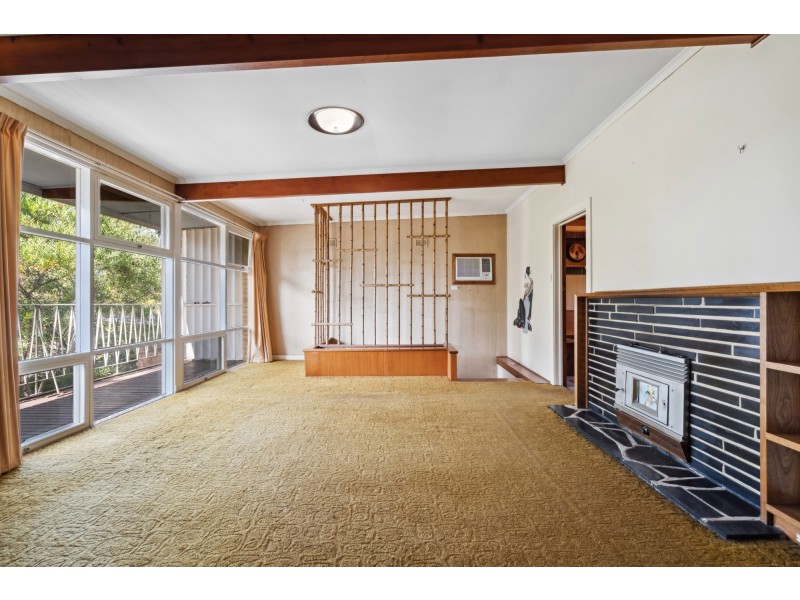 18 Winns Road, Coromandel Valley SA 5051