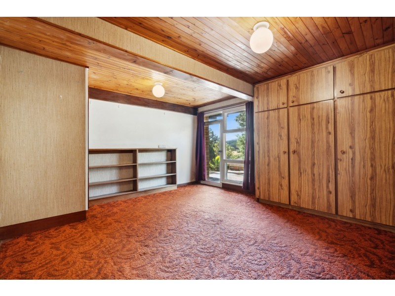 18 Winns Road, Coromandel Valley SA 5051