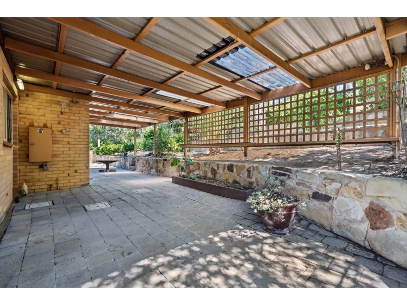 18 Winns Road, Coromandel Valley SA 5051