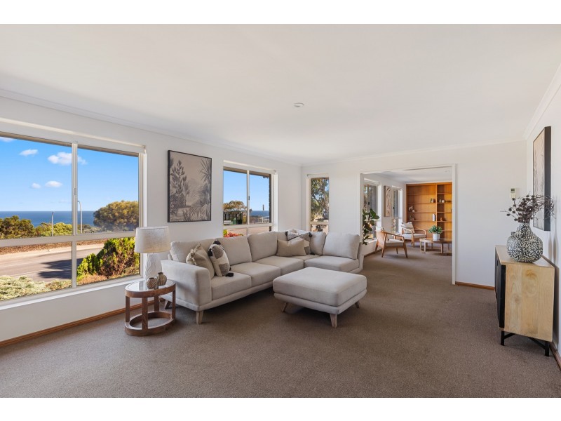 174 Perry Barr Road, Hallett Cove SA 5158