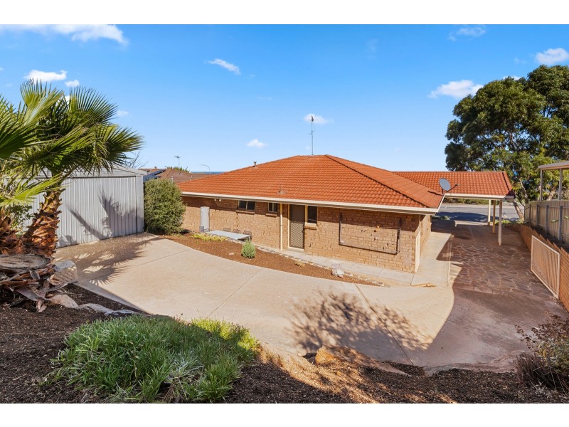 174 Perry Barr Road, Hallett Cove SA 5158