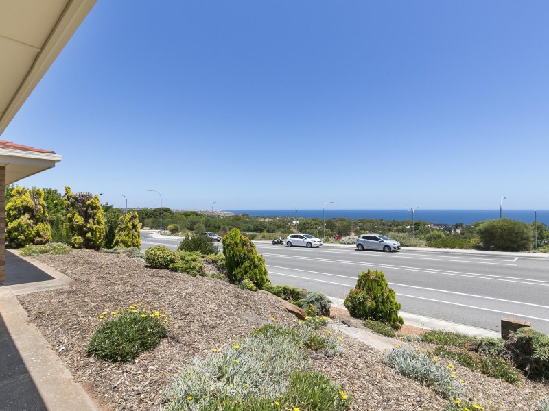 174 Perry Barr Road, Hallett Cove SA 5158