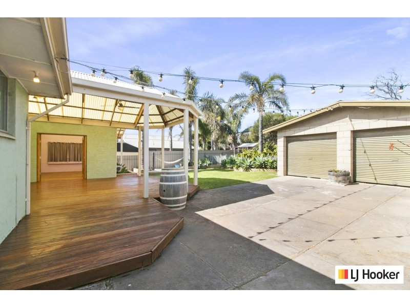40 Fenton Avenue, Christies Beach SA 5165